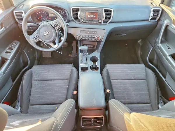 KNDPM3AC4J7305023 2018 KIA SPORTAGE - Image 8