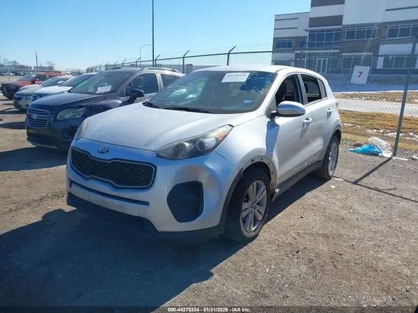 KNDPM3AC4J7312585 2018 KIA SPORTAGE - Image 2