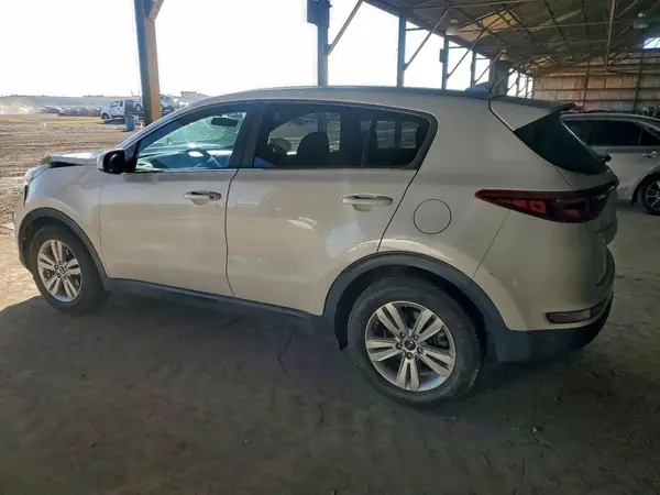 KNDPM3AC4J7326812 2018 KIA SPORTAGE - Image 2