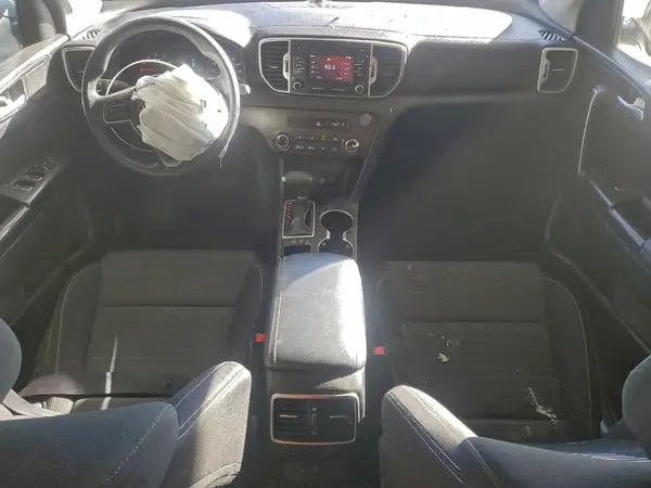 KNDPM3AC4J7326812 2018 KIA SPORTAGE - Image 8