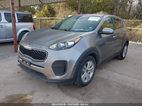 KNDPM3AC4J7338510 2018 KIA SPORTAGE - Image 2