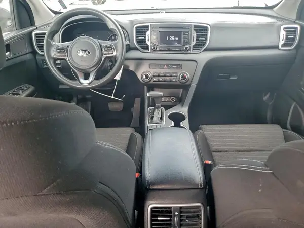KNDPM3AC4J7360328 2018 KIA SPORTAGE - Image 8