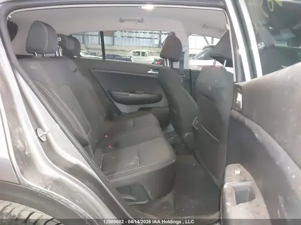 KNDPM3AC4J7363925 2018 KIA SPORTAGE - Image 8
