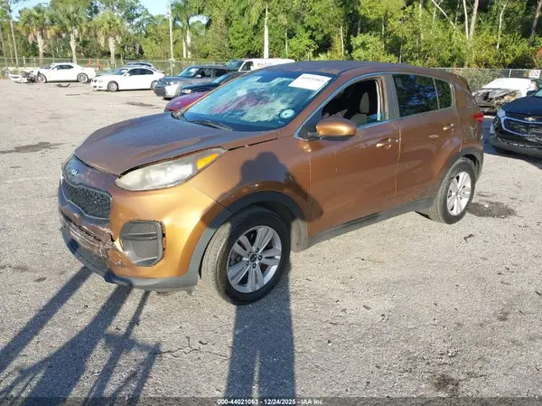 KNDPM3AC4J7365285 2018 KIA SPORTAGE - Image 2