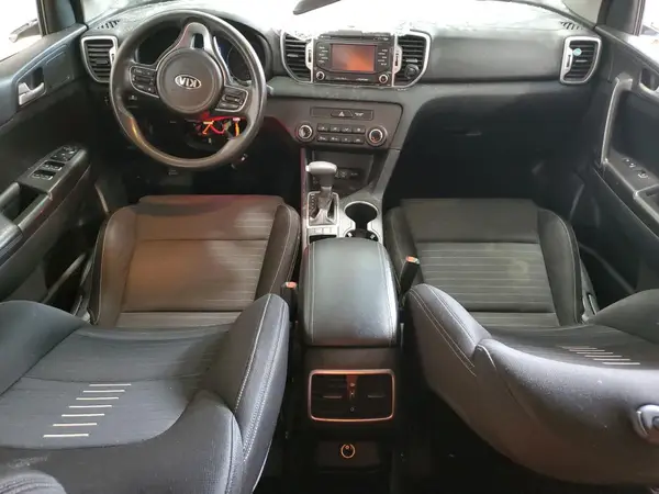 KNDPM3AC4J7375184 2018 KIA SPORTAGE - Image 8