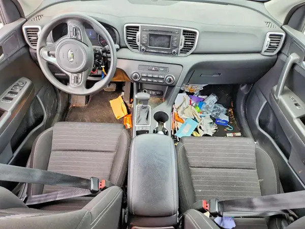 KNDPM3AC4J7382331 2018 KIA SPORTAGE - Image 8