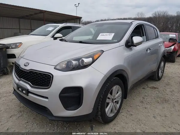 KNDPM3AC4J7382913 2018 KIA SPORTAGE - Image 2
