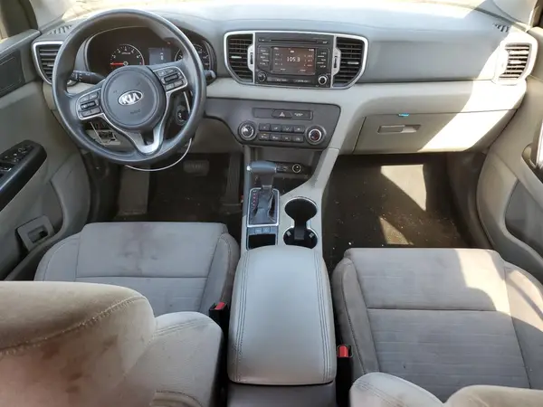 KNDPM3AC4J7393121 2018 KIA SPORTAGE - Image 8