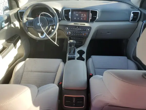 KNDPM3AC4J7405803 2018 KIA SPORTAGE - Image 8