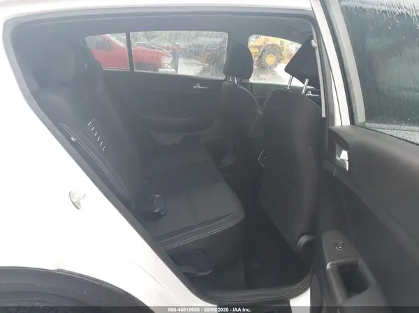 KNDPM3AC4J7417630 2018 KIA SPORTAGE - Image 8