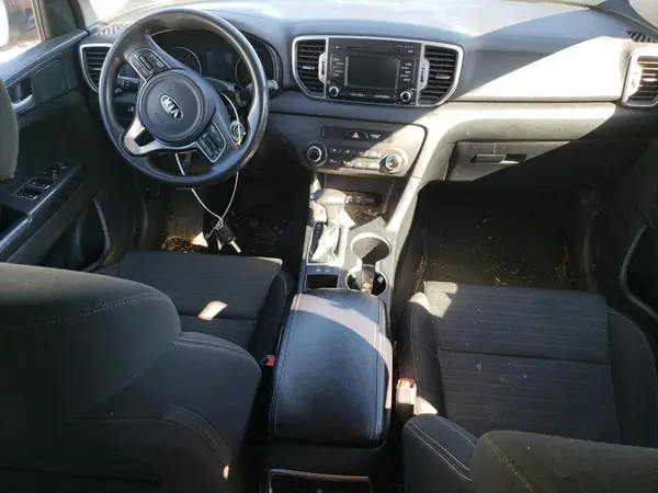 KNDPM3AC4J7450370 2018 KIA SPORTAGE - Image 8