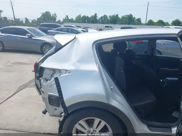 KNDPM3AC4J7450434 2018 KIA SPORTAGE - Image 8