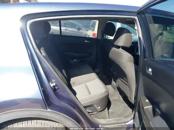 KNDPM3AC4J7457397 2018 KIA SPORTAGE - Image 8