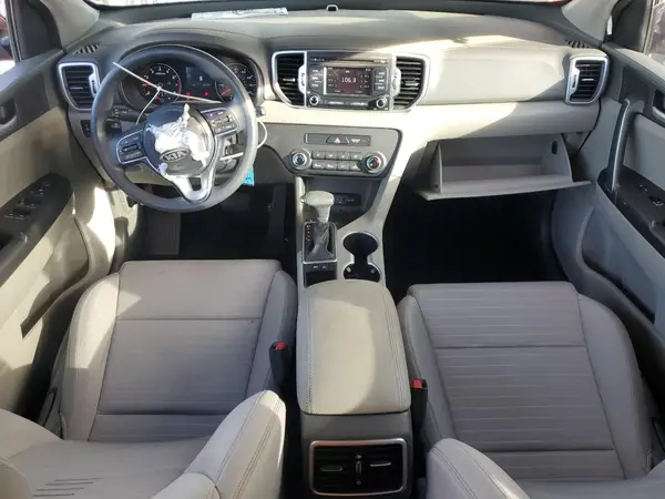 KNDPM3AC4J7462230 2018 KIA SPORTAGE - Image 8