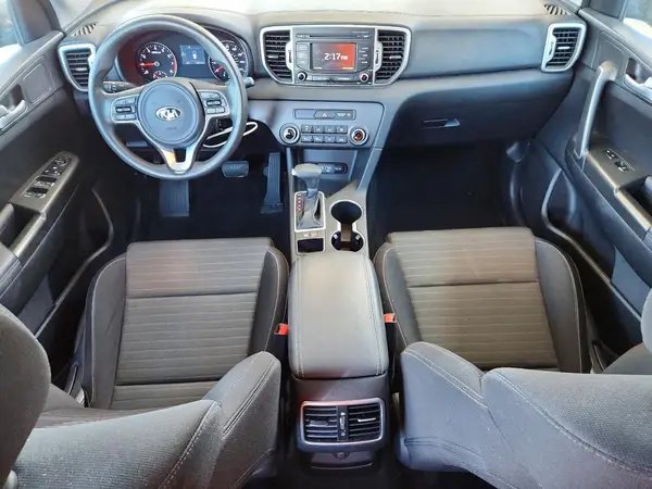 KNDPM3AC4J7463216 2018 KIA SPORTAGE - Image 8