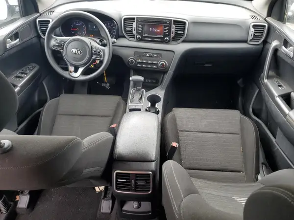 KNDPM3AC4J7469520 2018 KIA SPORTAGE - Image 8