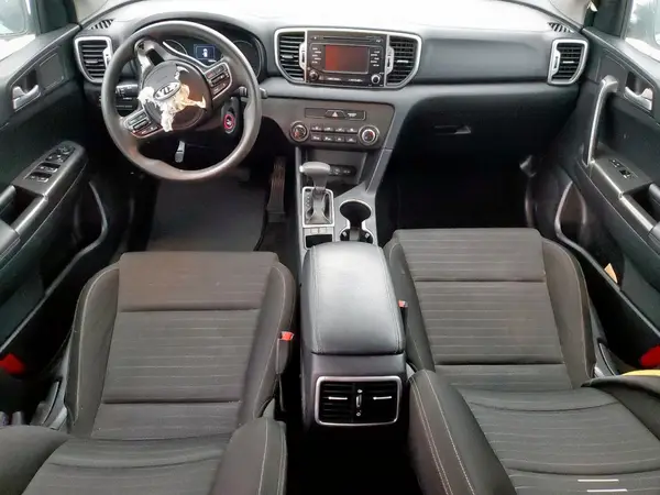 KNDPM3AC4J7472109 2018 KIA SPORTAGE - Image 8