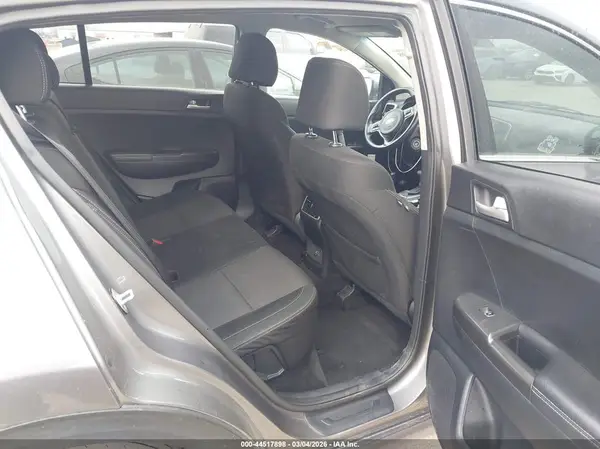 KNDPM3AC4J7472479 2018 KIA SPORTAGE - Image 8