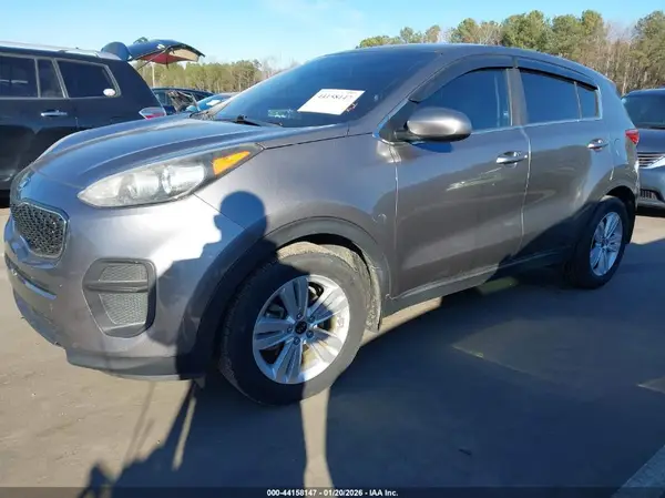 KNDPM3AC4J7472918 2018 KIA SPORTAGE - Image 2
