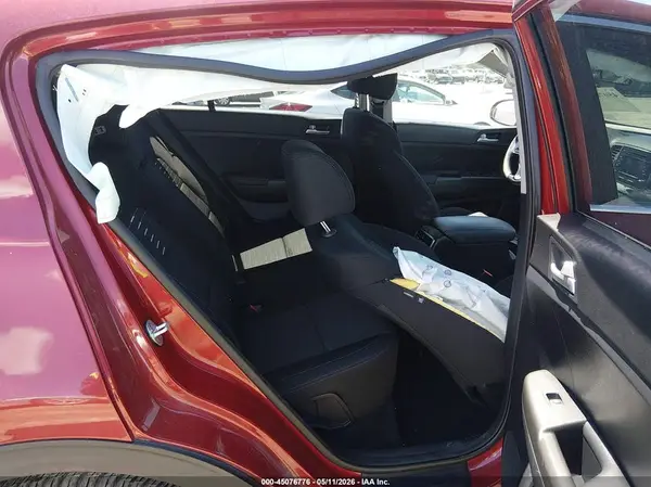 KNDPM3AC4J7481389 2018 KIA SPORTAGE - Image 8