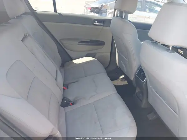 KNDPM3AC4K7551930 2019 KIA SPORTAGE - Image 8