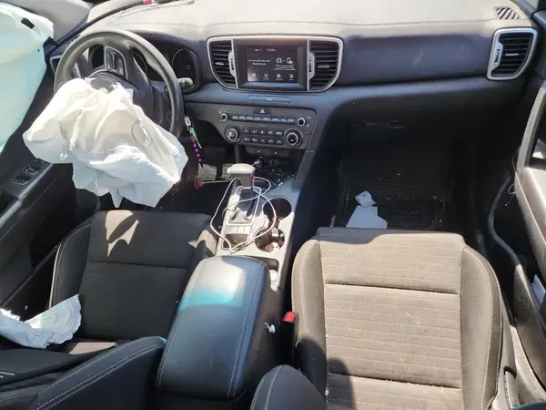 KNDPM3AC4K7555749 2019 KIA SPORTAGE - Image 8