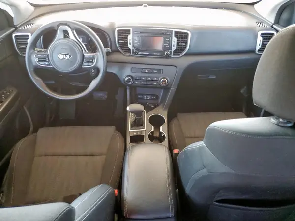KNDPM3AC4K7580960 2019 KIA SPORTAGE - Image 8