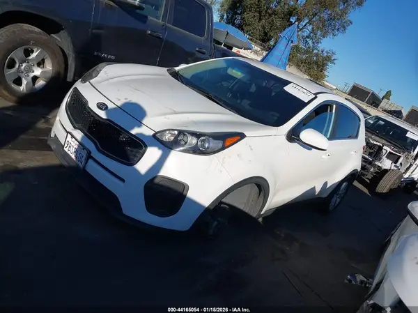 KNDPM3AC4K7608983 2019 KIA SPORTAGE - Image 2