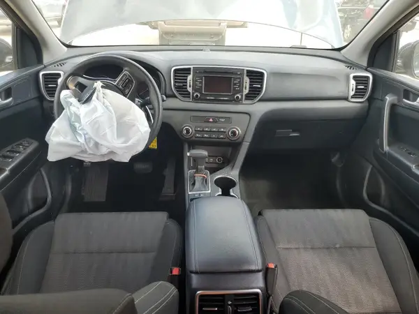KNDPM3AC4K7628764 2019 KIA SPORTAGE - Image 8
