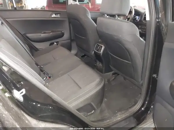 KNDPM3AC4N7022076 2022 KIA SPORTAGE - Image 8