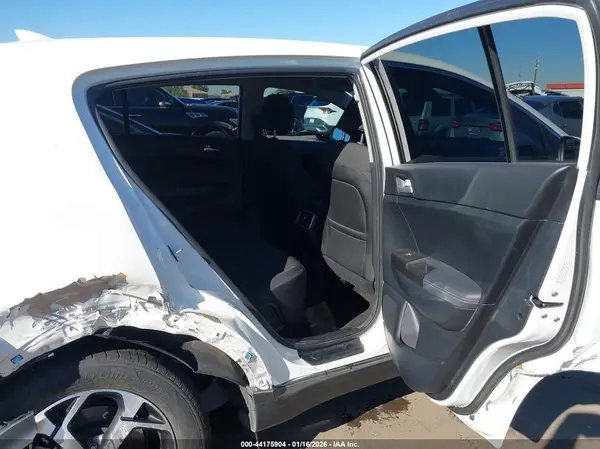 KNDPM3AC4N7027665 2022 KIA SPORTAGE - Image 8