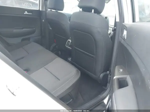 KNDPM3AC4N7948736 2022 KIA SPORTAGE - Image 8