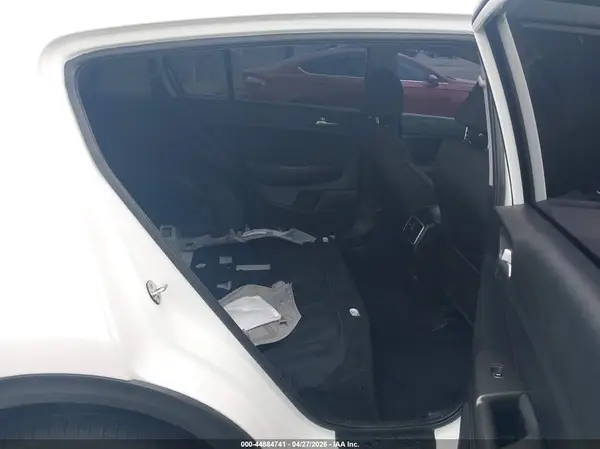 KNDPM3AC4N7959185 2022 KIA SPORTAGE - Image 8