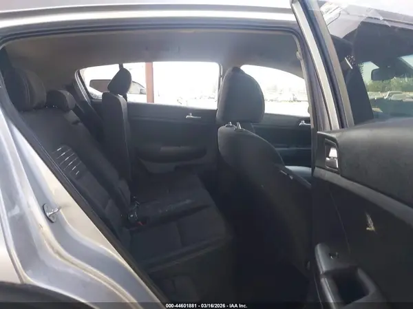 KNDPM3AC4N7961888 2022 KIA SPORTAGE - Image 8