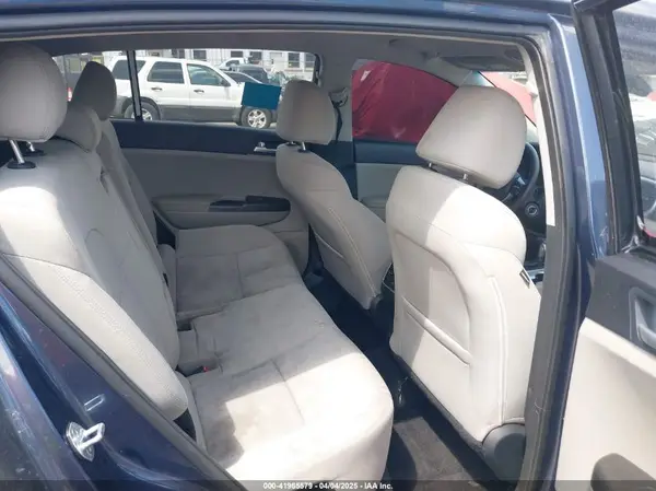 KNDPM3AC4N7981719 2022 KIA SPORTAGE - Image 8