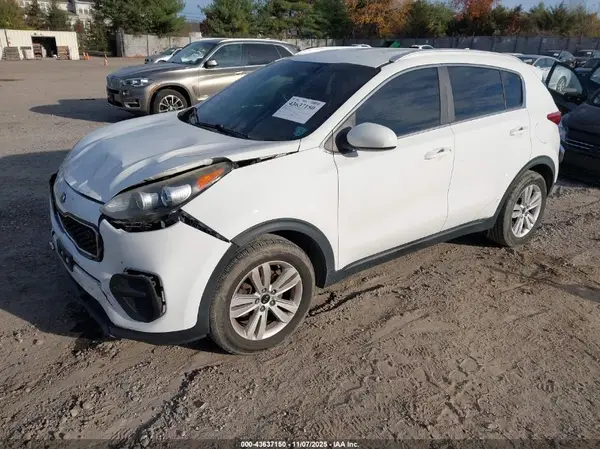 KNDPM3AC5H7042650 2017 KIA SPORTAGE - Image 2