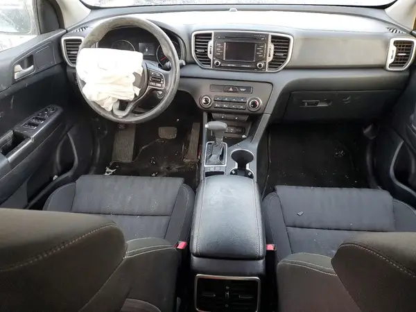 KNDPM3AC5H7055415 2017 KIA SPORTAGE - Image 8