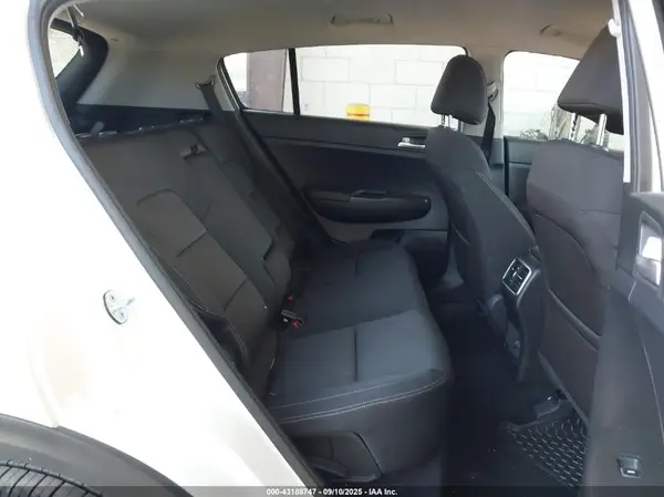 KNDPM3AC5H7082694 2017 KIA SPORTAGE - Image 8