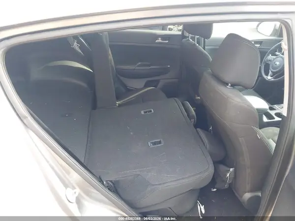 KNDPM3AC5H7083943 2017 KIA SPORTAGE - Image 8