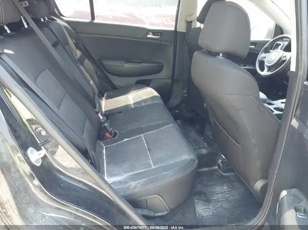 KNDPM3AC5H7085059 2017 KIA SPORTAGE - Image 8