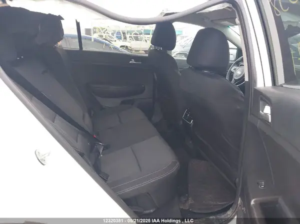 KNDPM3AC5H7120571 2017 KIA SPORTAGE - Image 8