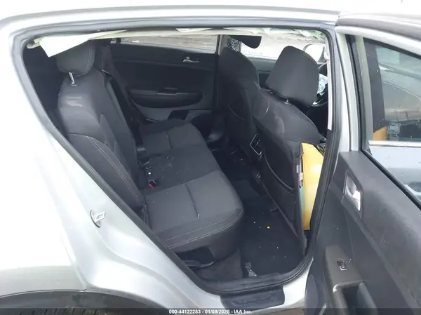 KNDPM3AC5H7140755 2017 KIA SPORTAGE - Image 8