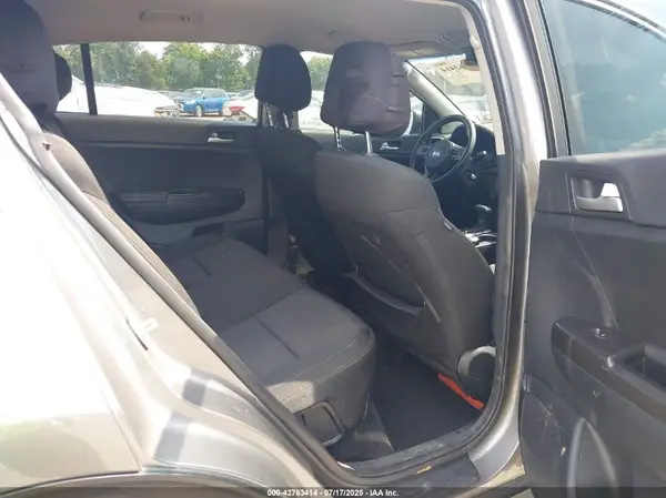 KNDPM3AC5H7156972 2017 KIA SPORTAGE - Image 8