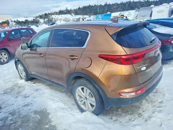 KNDPM3AC5H7171052 2017 KIA SPORTAGE - Image 2