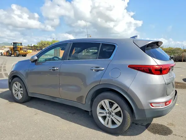 KNDPM3AC5H7225885 2017 KIA SPORTAGE - Image 2