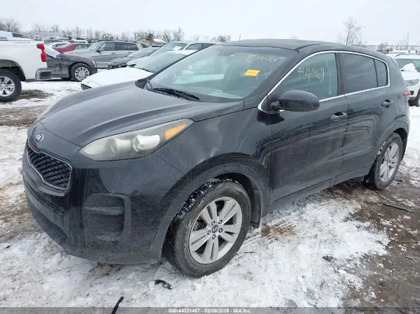 KNDPM3AC5H7299095 2017 KIA SPORTAGE - Image 2
