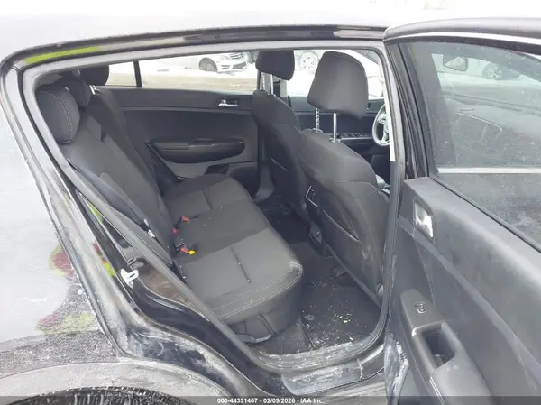 KNDPM3AC5H7299095 2017 KIA SPORTAGE - Image 8