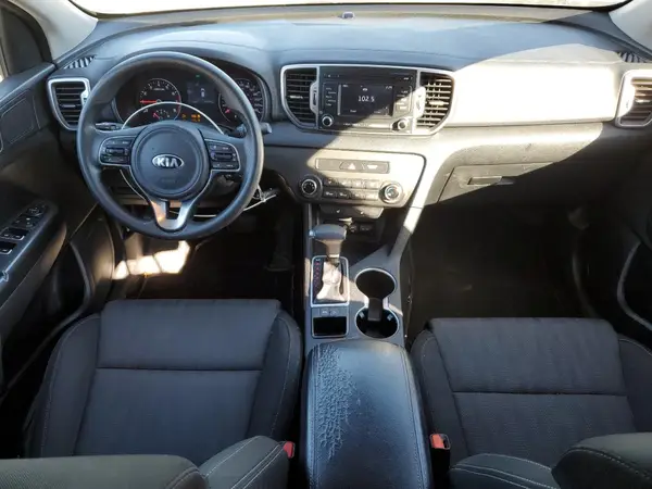 KNDPM3AC5J7308223 2018 KIA SPORTAGE - Image 8