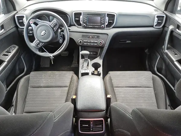 KNDPM3AC5J7315799 2018 KIA SPORTAGE - Image 8
