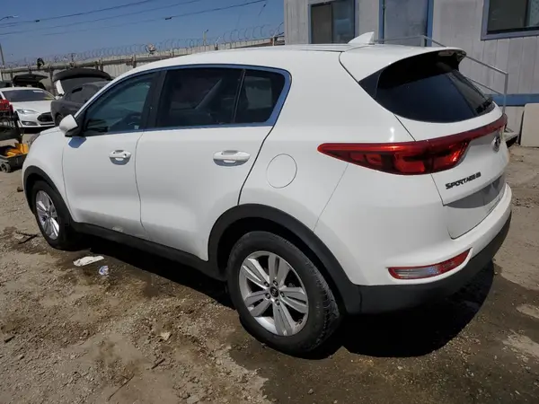 KNDPM3AC5J7329024 2018 KIA SPORTAGE - Image 2